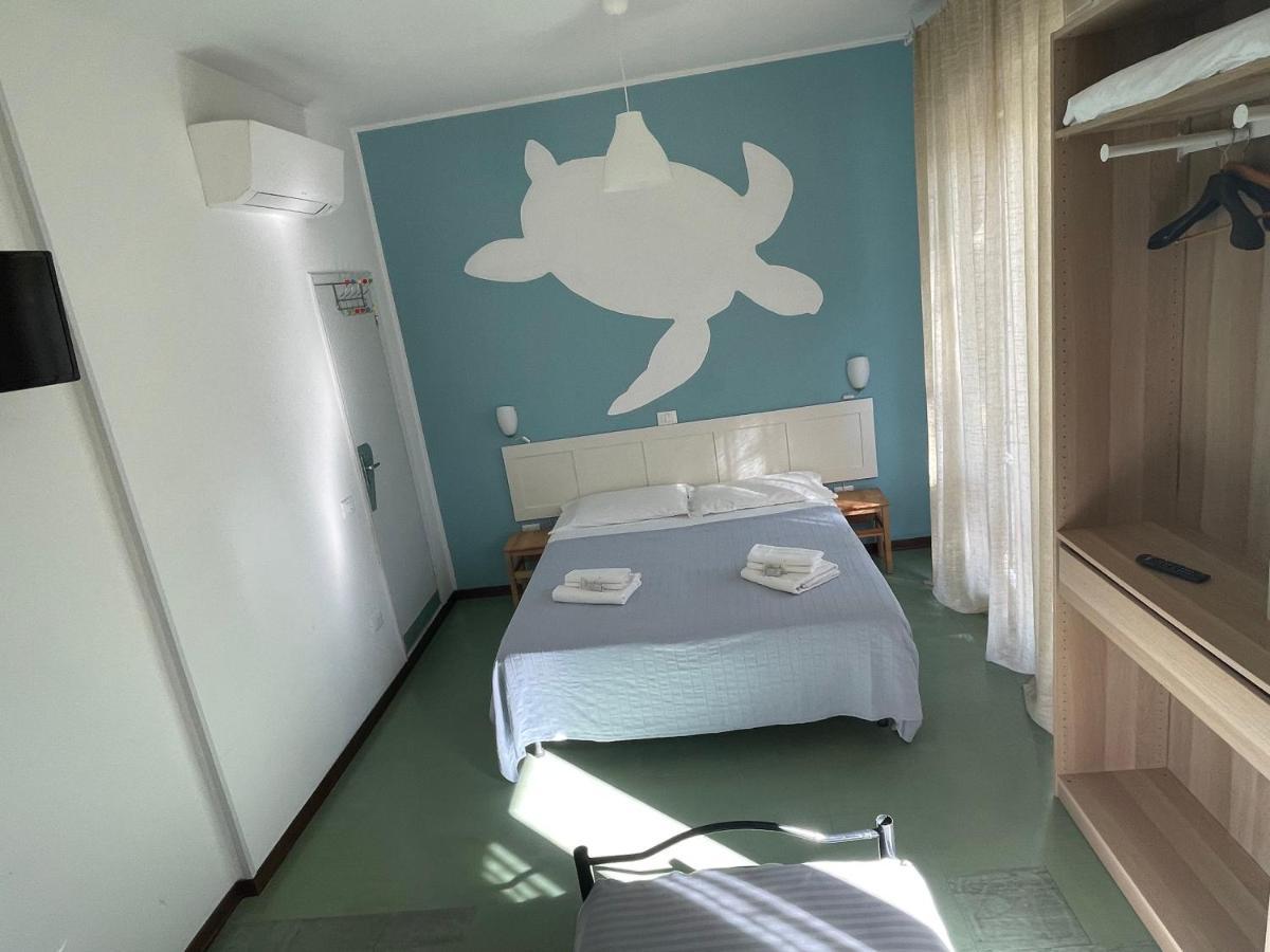 Hotel Aloha Cesenatico Exterior photo
